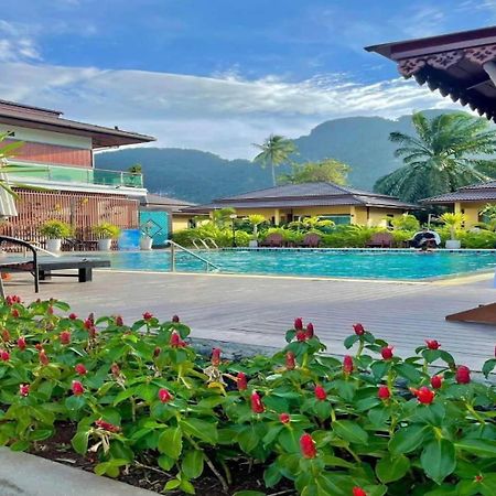 Capital O 75518 Baan Rose Resort Ao Luk Екстер'єр фото
