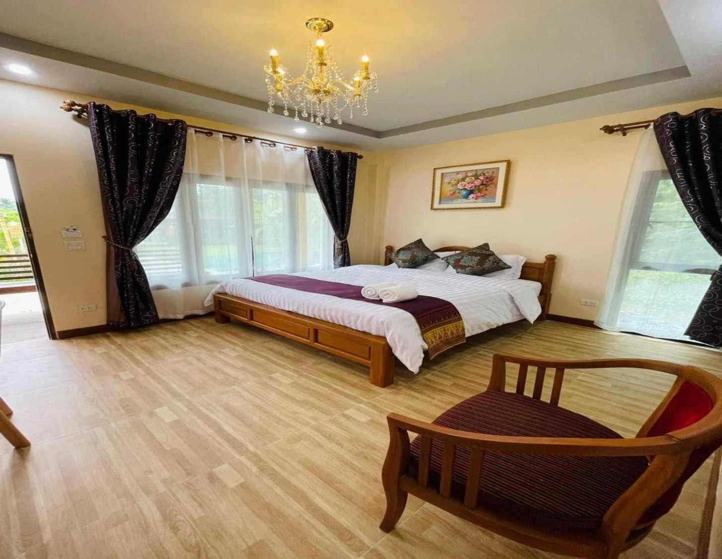 Capital O 75518 Baan Rose Resort Ao Luk Екстер'єр фото
